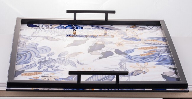 OD RĘKI Orientana D, kwadratowa taca z motywem ptaków, wym.5x46x46cm