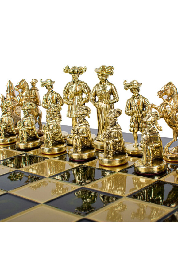  Średniowiecze, ekskluzywne szachy mosiężne