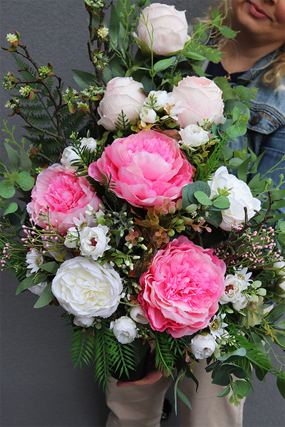 Pink Dalla, bukiet nagrobny we wkładzie