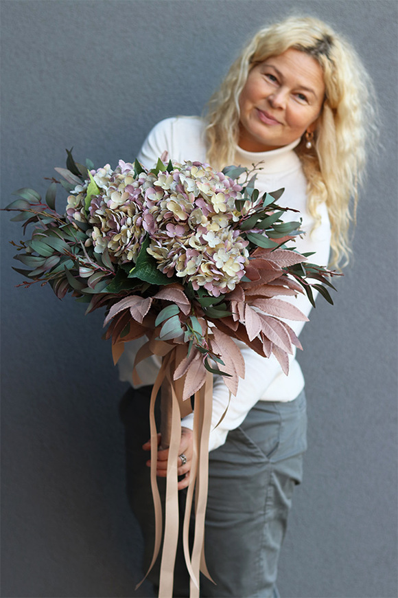 Hortensja Mortario, bukiet nagrobny do wazonu