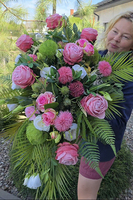 Pink Kerisa, wiązanka kompozycja nagrobna w misie