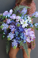 Lovely Lilac, biały bukiet nagrobny we wkładzie