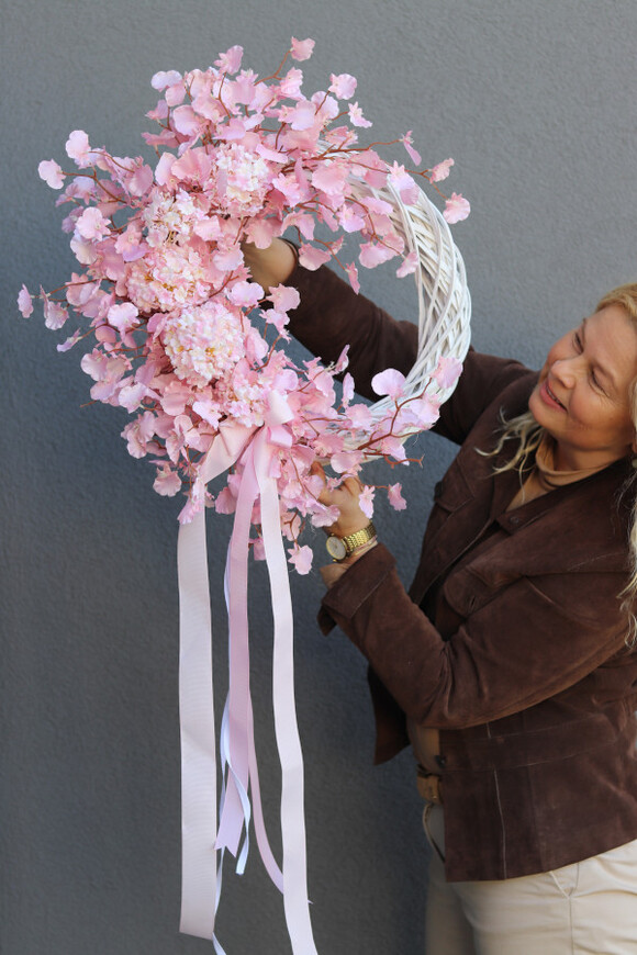 Eyre Pink, asymetryczny wianek dekoracyjny