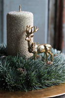 oryginalny świąteczny stroik, Złoty Renifer ze świecą, na dekoracyjnym talerzu, śr.42cm