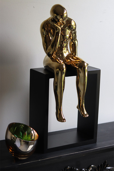 Filozof, figurka ceramiczna, złota