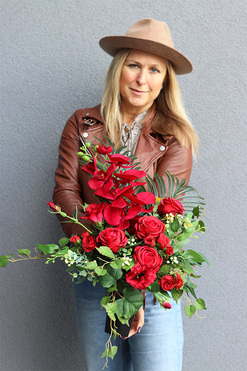 Red Roses Lux, bukiet nagrobny we wkładzie, dł.52cm