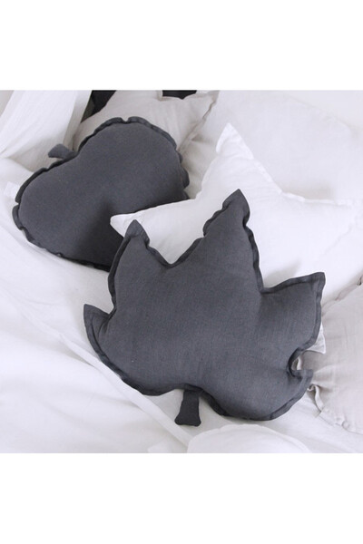 Maple Leaf, lniana poduszka w kształcie liścia, grafit