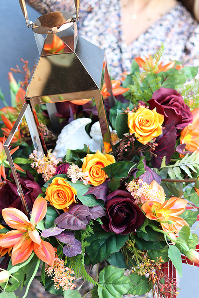 Angelo Garden Autumn, lampion nagrobny z kwiatami