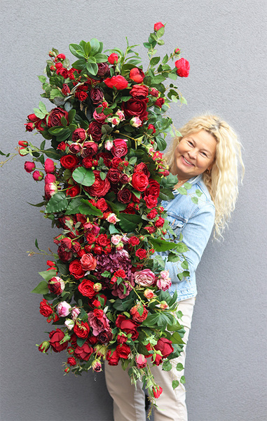 Polska Róża, brama kwiatowa na wejście	