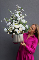 Easter Hotels, dekoracja wielkanocna w srebrnym naczyniu