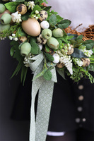 Green Wreath, wielkanocny wianek na drzwi z jajkami