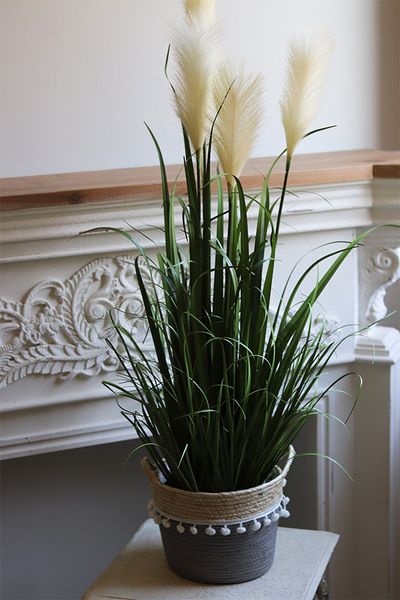 Kłossi Boho, trawy w koszu