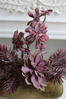 Olivina Kristi 3, kompozycja sukulenty w złotym pucharze