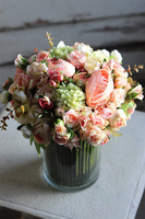 bogaty bukiet wiosennych kwiatów w szklanym wazonie, Narcisio, wys.31cm 