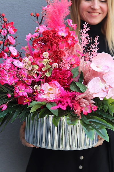 Amarantis, różowa kompozycja kwiatowa