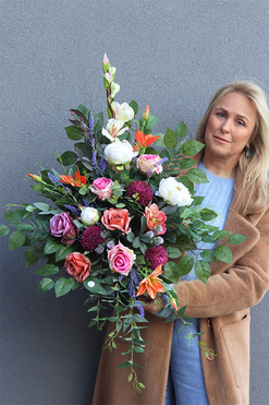 Heydera, nagrobny bukiet we wkładzie do flakonu, dł.75cm 