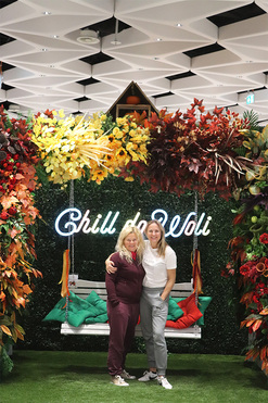 Jesień w Warszawie, dekoracja kwiatowa na konstrukcji, wym.1mkw