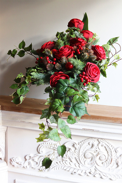 Red Roses, zimowy bukiet nagrobny we wkładzie