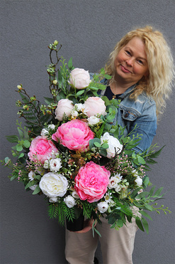 Pink Dalla, bukiet nagrobny we wkładzie, dł.70cm