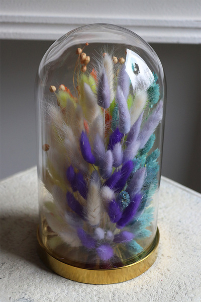 Tęczowy Susz, dekoracja wielkanocna pod kloszem