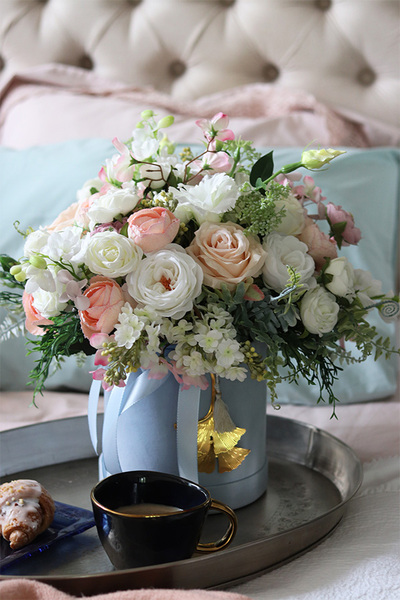 Vellurra Light Blue, welurowy flowerbox z zawieszką, wys.42cm