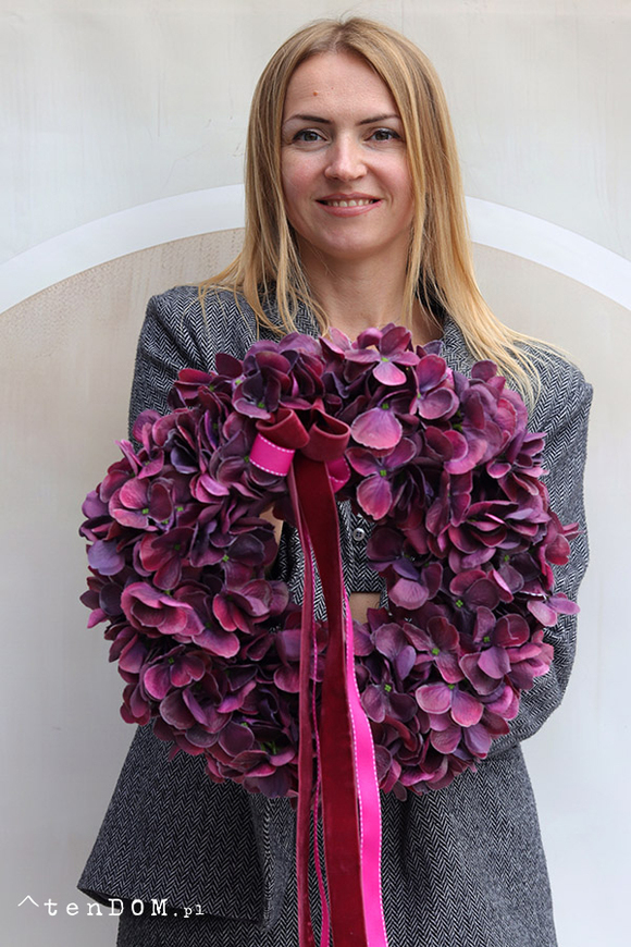 Hortensje Fioletti, wianek na drzwi z hortensji