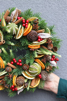 Klasyka Naturalnie 2, świąteczny wianek z suszem