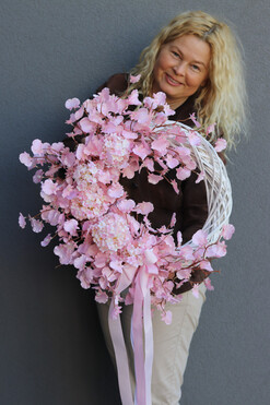 Eyre Pink, asymetryczny wianek dekoracyjny, rozp.57cm