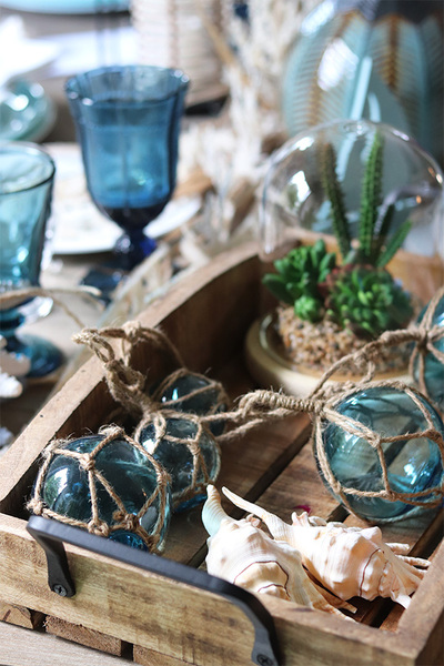 Marine, dekoracja ze szklanych kul