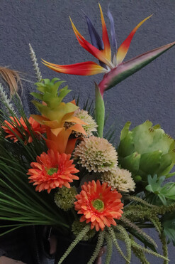 Amazonka, bukiet nagrobny we wkładzie, dł.62cm