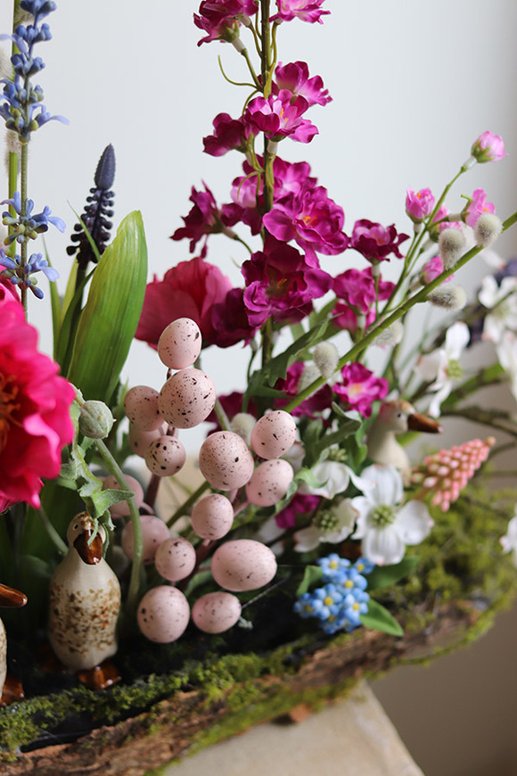 Meadow Wood Duck 2, wiosenna dekoracja kwiatowa