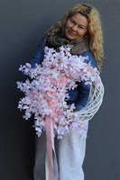 Pudrove Eyre, asymetryczny wianek dekoracyjny