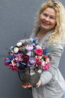 bogata kompozycja z fioletowymi kwiatami, Gerrista, wym.32x29cm