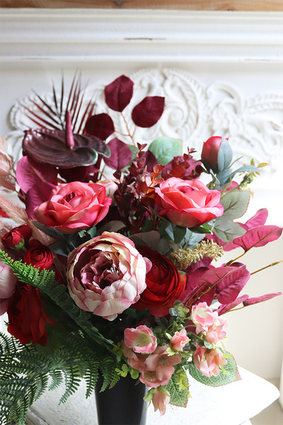 Czerwona Poezja, bukiet nagrobny we wkładzie