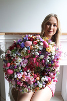 Różowa Elegancja, wielkanocny wianek dekoracyjny