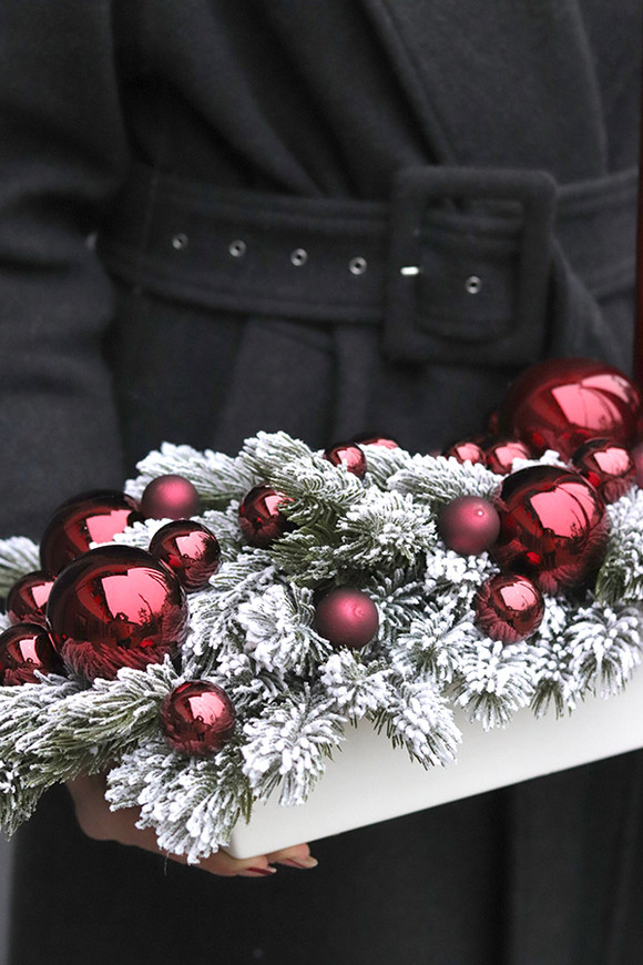 Longia Bordetta, stroik świąteczny z jagodami