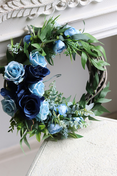 Blue Roses, asymetryczny granatowy wianek