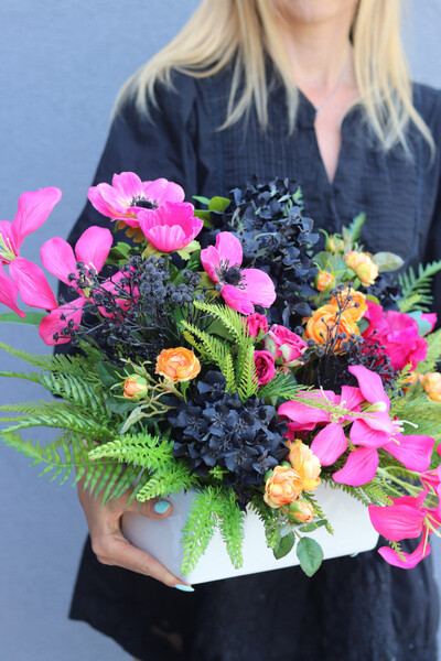 Domenicana, kwiatowa kompozycja w naczyniu