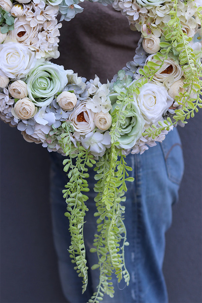 Pistacia Italia 2, piękny kwiatowy wianek na drzwi