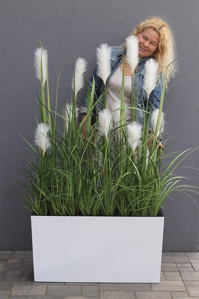 Jessica Classica, sztuczne trawy w białej donicy