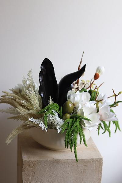 Bunny Pianola, stroik wielkanocny w misie