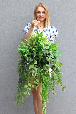 Lida Green, kompozycja zielona w wiszącej donicy, wys.