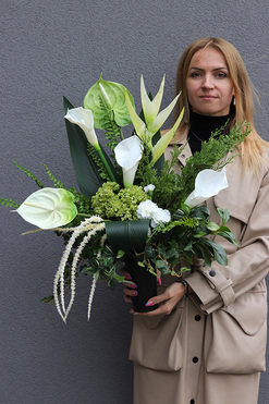 Montreal Elegantesa, nowoczesny bukiet nagrobny we wkładzie, wys.75cm