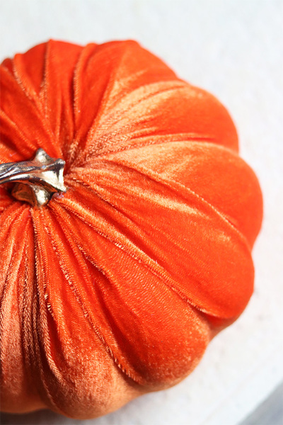 dynia Velurre, jesienna dekoracja, kolor pomarańczowy, 1 szt., wym.13x19cm