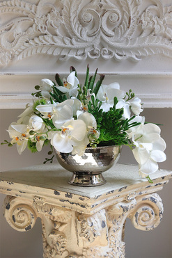 Dekoria Pucharia, kompozycja z orchideą w pucharze, wym.29x39cm 