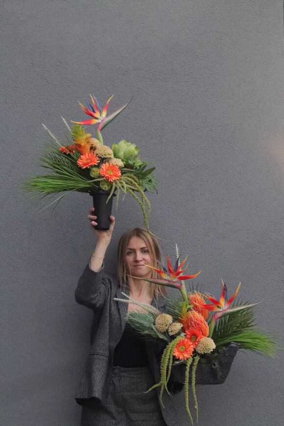 Amazonia, bukiet nagrobny we wkładzie