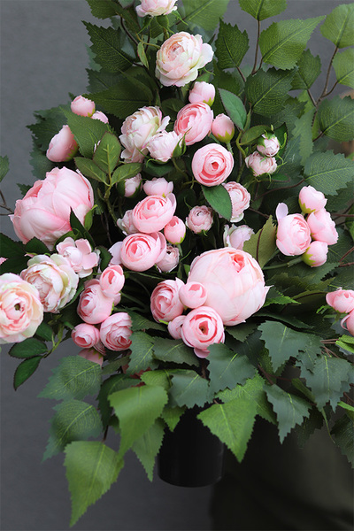 Angielska Róża, bukiet nagrobny we wkładzie do wazonu