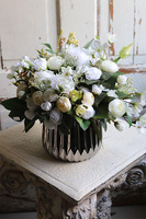 Edolia, kompozycja kwiatowa w lustrzanej donicy, wym.25x30cm 