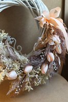 Tulipany Beige, wiosenny wianek z tulipanami