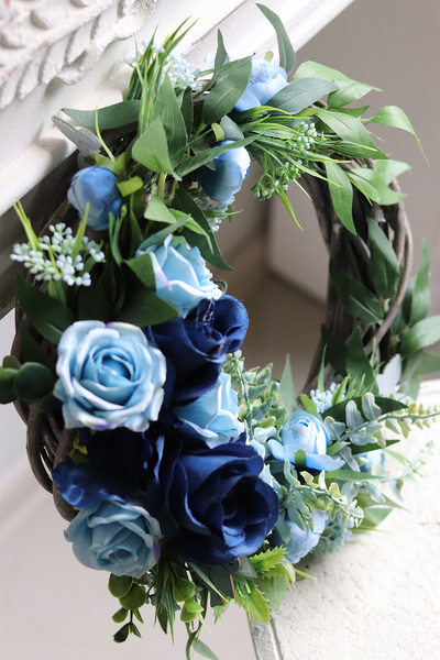 Blue Roses, asymetryczny granatowy wianek